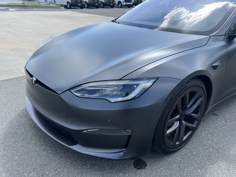 Used 2024 Tesla Model S AWD/4WD image 11