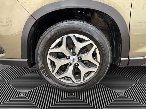 Used 2022 Subaru Forester Premium image 14