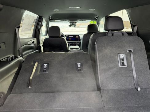 New 2026 Chevrolet Traverse LT w/ Midnight/Sport Edition image 9