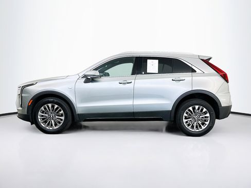 Used 2024 Cadillac XT4 Premium Luxury image 4