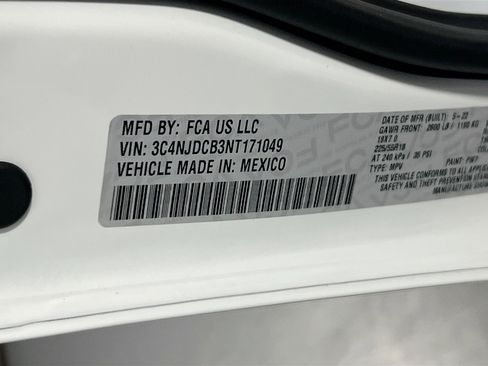 Used 2022 Jeep Compass Limited image 29