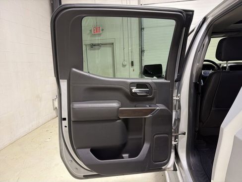 Used 2019 GMC Sierra 1500 SLT AWD/4WD image 30
