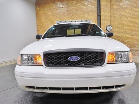 Used 2011 Ford Crown Victoria Police Interceptor RWD image 4