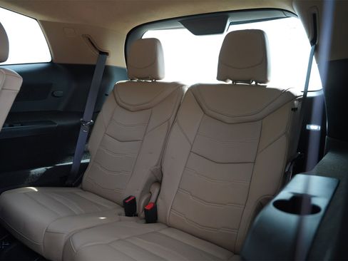 Certified 2023 Cadillac XT6 Premium Luxury w/ Platinum Package image 21