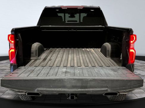 Used 2022 Chevrolet Silverado 1500 RST image 7