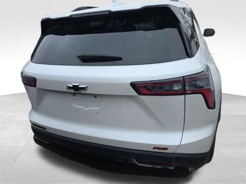 Used 2025 Chevrolet Equinox RS w/ Convenience Package III image 4