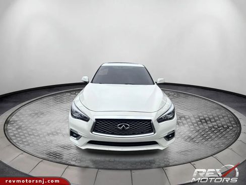 Used 2018 INFINITI Q50 Luxe w/ Essential Package (3.0T Luxe) image 8