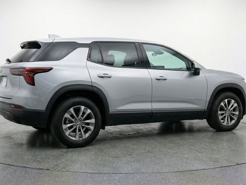 Used 2025 Chevrolet Equinox LT image 9