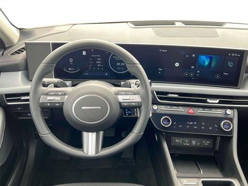 New 2024 Hyundai Sonata SEL w/ Convenience Package image 18