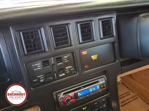 Used 1989 Chevrolet Corvette Convertible RWD image 9