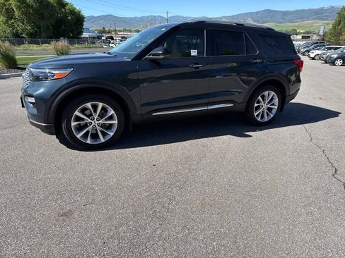 Certified 2023 Ford Explorer Platinum w/ Technology Package AWD/4WD image 2