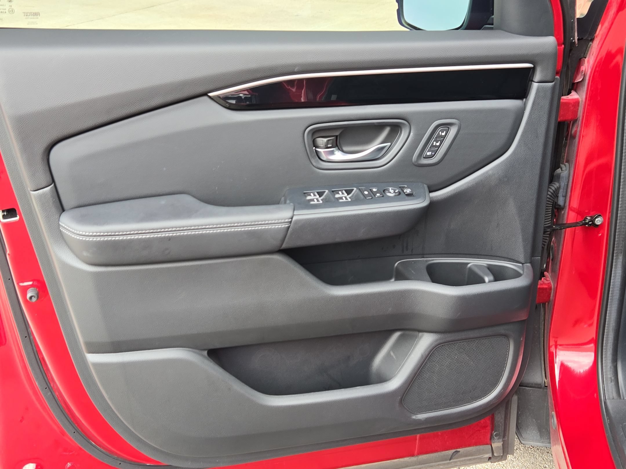 Certified 2024 Honda Pilot Touring image 10