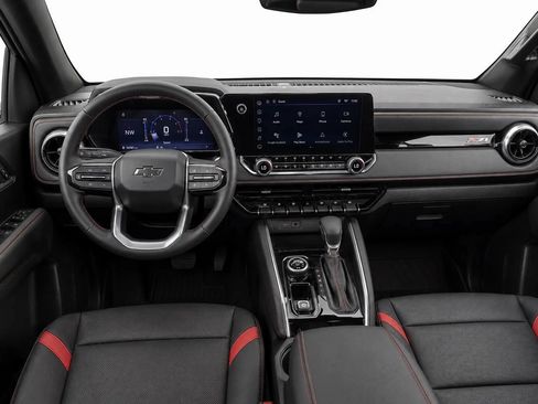 Used 2025 Chevrolet Colorado Z71 w/ Technology Package AWD/4WD image 12