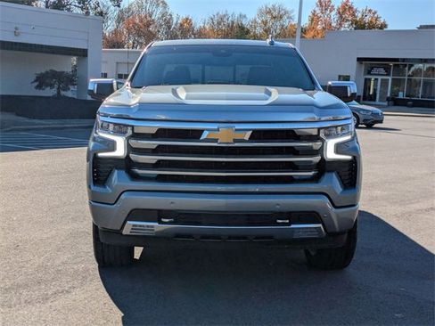Used 2023 Chevrolet Silverado 1500 High Country w/ High Country Premium Package image 9
