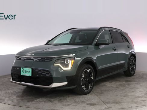 Used 2023 Kia Niro Wind FWD image 2