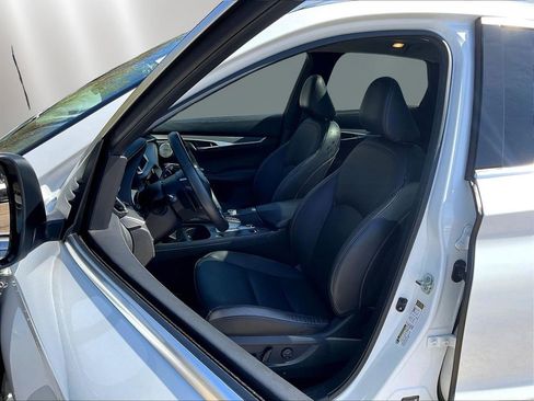 Used 2023 INFINITI QX50 Luxe AWD/4WD image 21