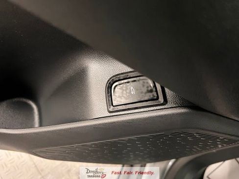 New 2026 Chevrolet Equinox RS w/ Convenience Package III FWD image 24