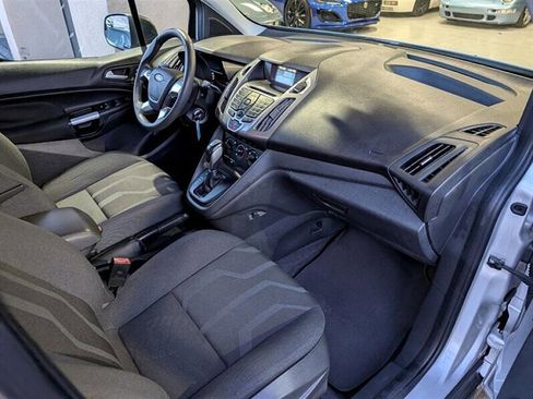 Used 2015 Ford Transit Connect XLT image 4