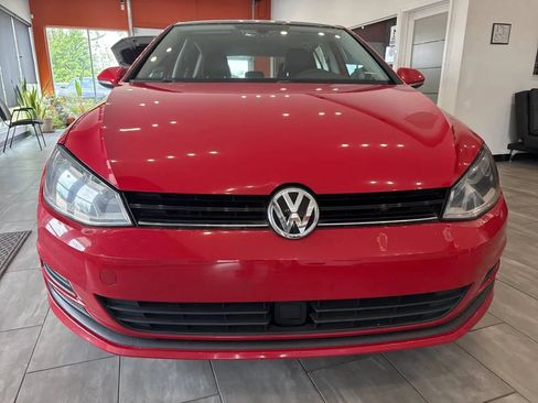 Used 2017 Volkswagen Golf Wolfsburg Edition FWD image 2