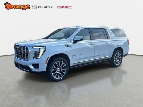 New 2026 GMC Yukon XL Denali w/ Denali Reserve Package RWD image 9