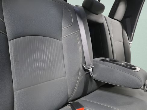 Used 2022 RAM 1500 Warlock w/ Ceramic Grey Warlock Package AWD/4WD image 21