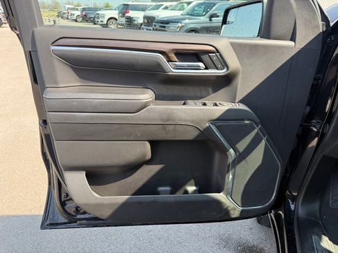 Used 2024 Chevrolet Silverado 1500 LT image 7