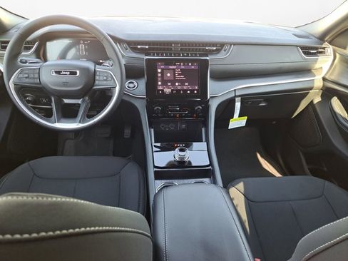 New 2025 Jeep Grand Cherokee Laredo X image 20