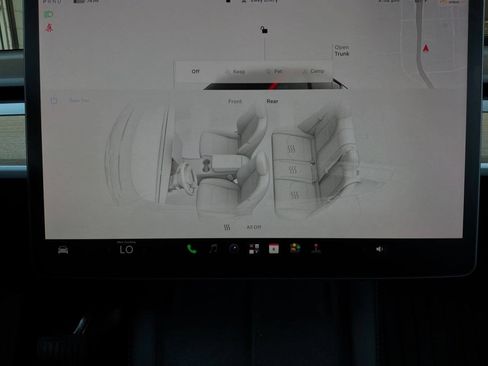 Used 2024 Tesla Model Y Long Range AWD/4WD image 27