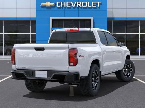 New 2025 Chevrolet Colorado Z71 w/ Technology Package AWD/4WD image 16