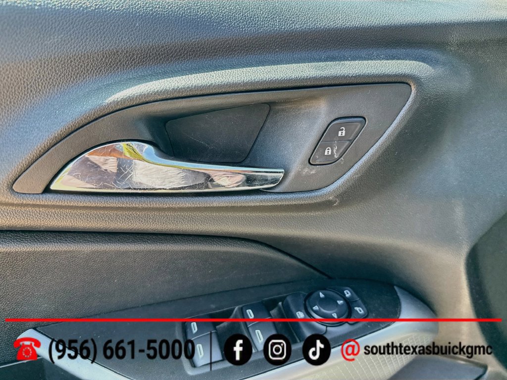 Used 2025 Chevrolet Trax RS w/ Driver Confidence Package FWD image 10