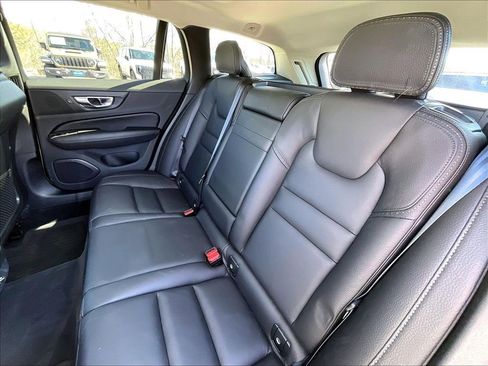 Used 2020 Volvo V60 T5 Cross Country w/ Protection Package image 14