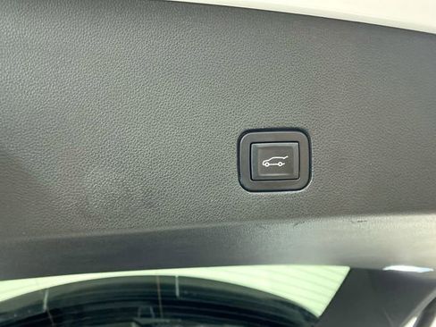 Used 2020 Cadillac XT6 Sport image 35