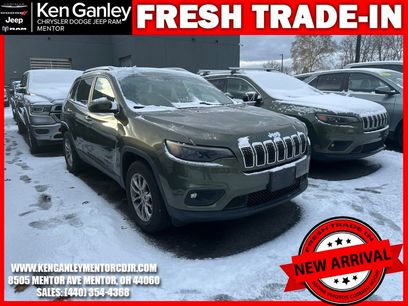 Used 2019 Jeep Cherokee Latitude Plus w/ Comfort/Convenience Group