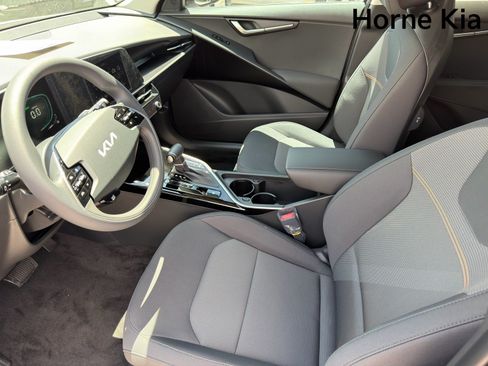 New 2026 Kia Niro LX FWD image 9