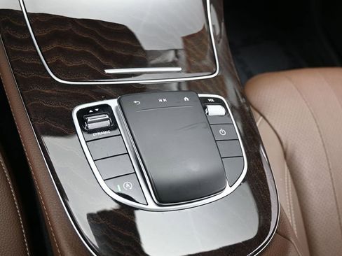 Used 2021 Mercedes-Benz E 450 4MATIC Sedan image 22