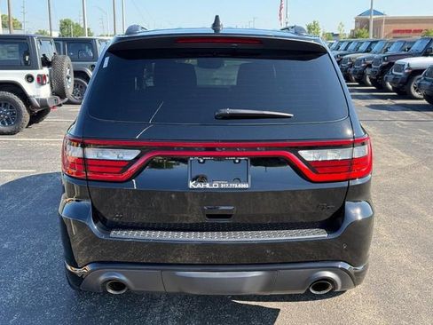Used 2023 Dodge Durango R/T w/ Tow 'N Go Package AWD/4WD image 4