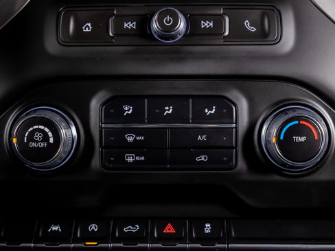 Used 2024 Chevrolet Silverado 1500 Custom w/ Turbomax Blackout Package AWD/4WD image 25