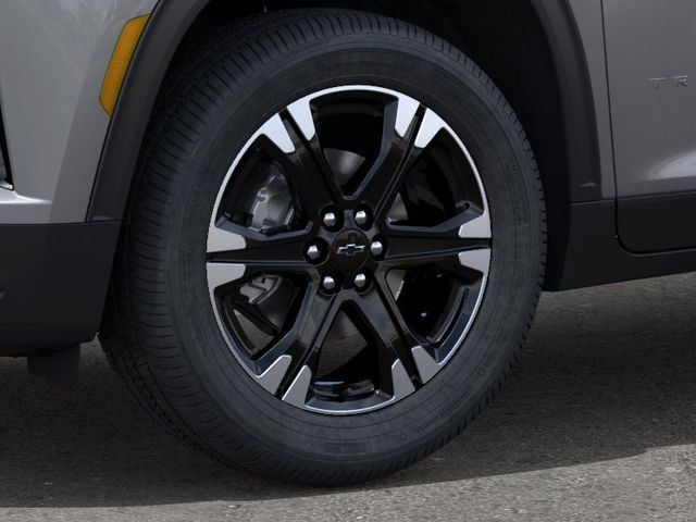 New 2027 Chevrolet Traverse LT w/ Sun and Wheel Package FWD image 9
