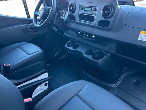 New 2025 Mercedes-Benz Sprinter 2500 image 15