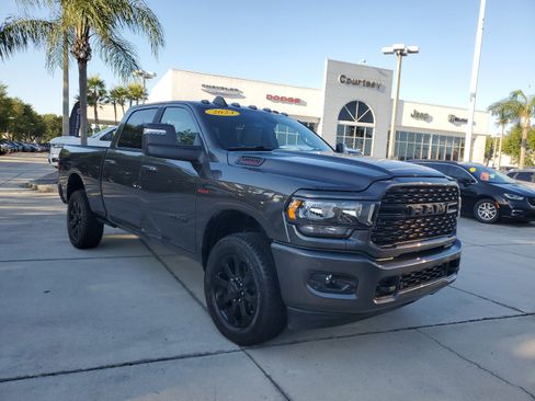 Used 2023 RAM 3500 Big Horn w/ Night Edition AWD/4WD image 4
