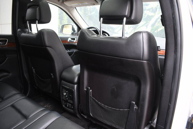 Used 2012 Jeep Grand Cherokee Limited w/ Luxury Group II AWD/4WD image 28