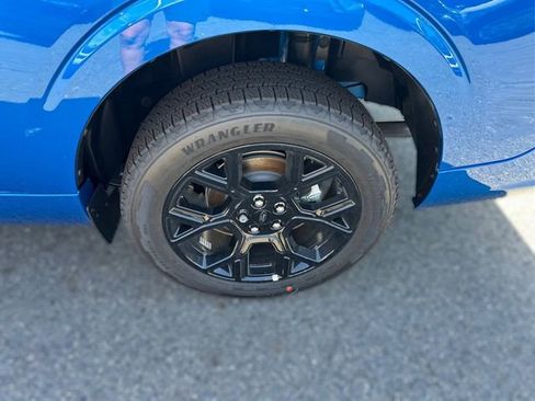 New 2025 Ford Maverick Lobo AWD/4WD image 12