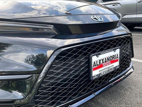 Used 2025 Toyota Corolla SE AWD/4WD image 28