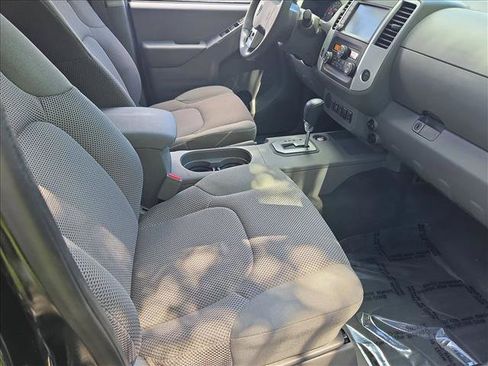 Used 2020 Nissan Frontier SV w/ Midnight Edition Floor Mats RWD image 20