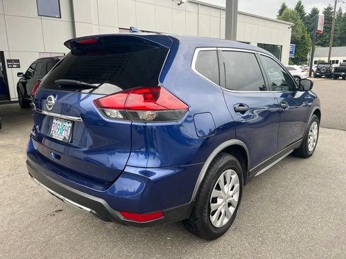 Used 2020 Nissan Rogue S FWD image 4