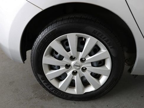 Used 2014 Nissan Leaf S image 26