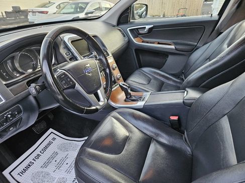 Used 2017 Volvo XC60 T6 Inscription w/ Preferred Option Package image 12