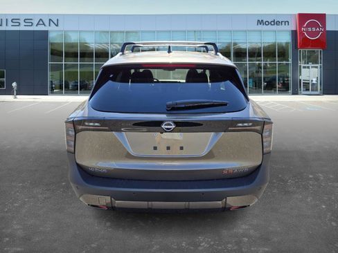 New 2026 Nissan Kicks SR w/ Cold Weather Package image 5