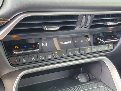 New 2026 MAZDA CX-90 Plug-In Hybrid w/ Premium Plus AWD/4WD image 31