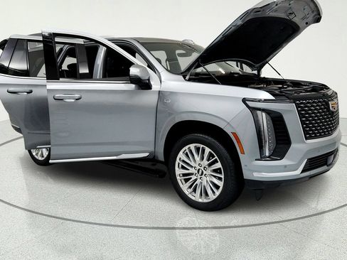 Certified 2025 Cadillac Escalade Premium Luxury w/ Touring Package AWD/4WD image 14